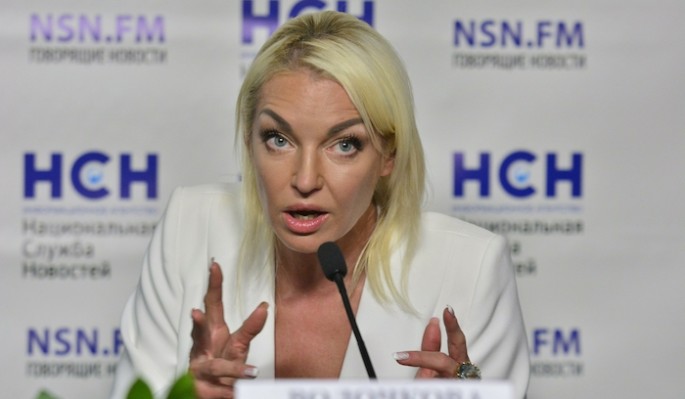 "Махнула 200 грамм и начались галлюцинации": довольную Волочкову вывели на чистую воду 