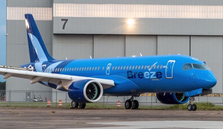 Авиакомпании увеличивают заказы Airbus A220, чтобы выиграть в цене у конкурентов