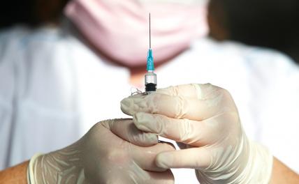 Хозяин Кремля готовится к ревакцинации. Не опасно&nbsp;ли это? Что говорят врачи