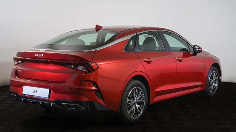 Обновленный KIA K5 2022 поступил в продажу в автосалоны