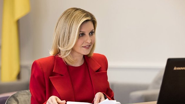 Супруга Зеленского запретила бабушек и дедушек