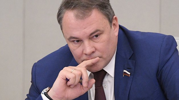 Толстой объяснил, почему государство проиграло информационную кампанию по борьбе с коронавирусом