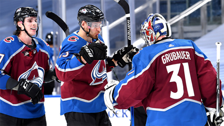 Чемпионат НХЛ. "Колорадо" Ничушкина победил в Ванкувере