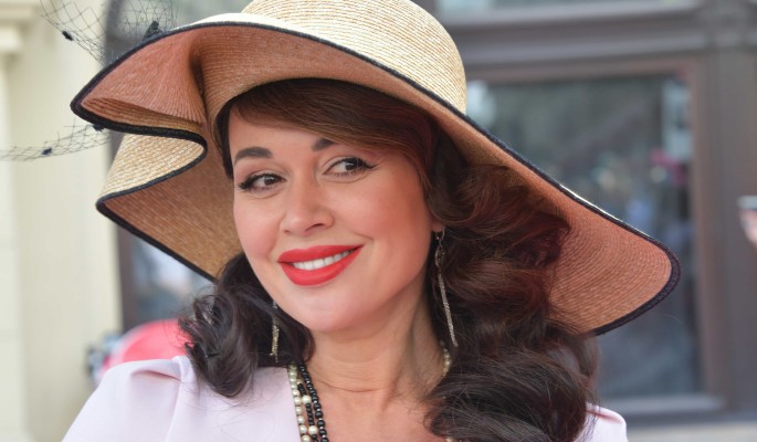 "Лучше голодной останусь": Друзей Заворотнюк умоляют дать в долг на ее лечение