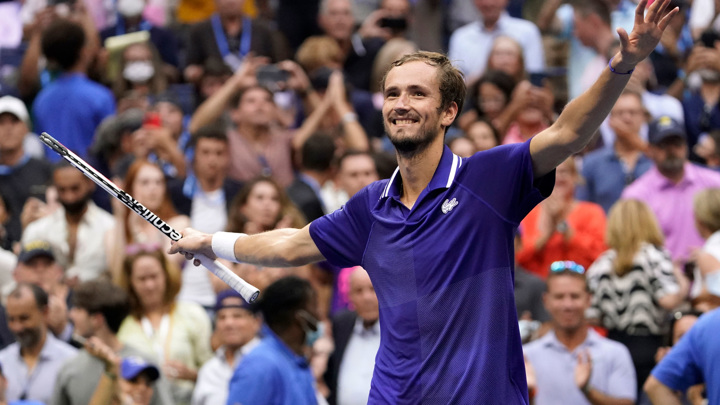 Медведев – второй россиянин, заработавший свыше 20 млн долларов