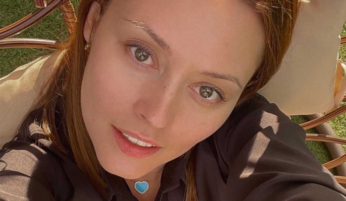 Начала жизнь с нуля: гопница из Comedy Woman оказалась у разбитого корыта