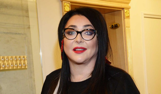 Развратница Лолита предалась утехам в плацкартном вагоне: Парень, тебе не повезло