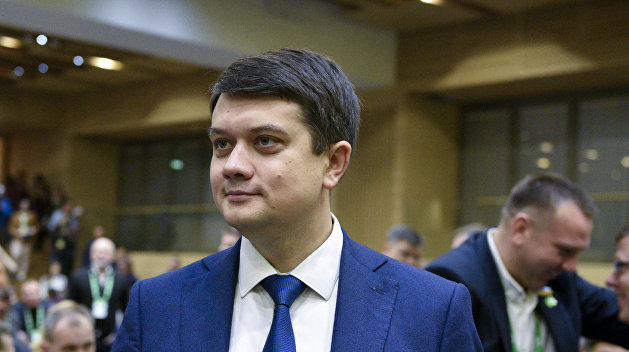 Зампред фракции «Слуга народа» пригрозил депутатам за вступление в объединение Разумкова